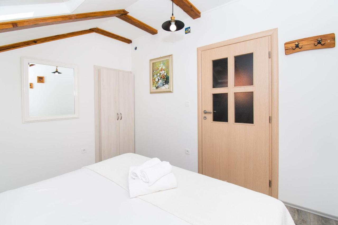 Apartment Rustika Skradin Eksteriør billede